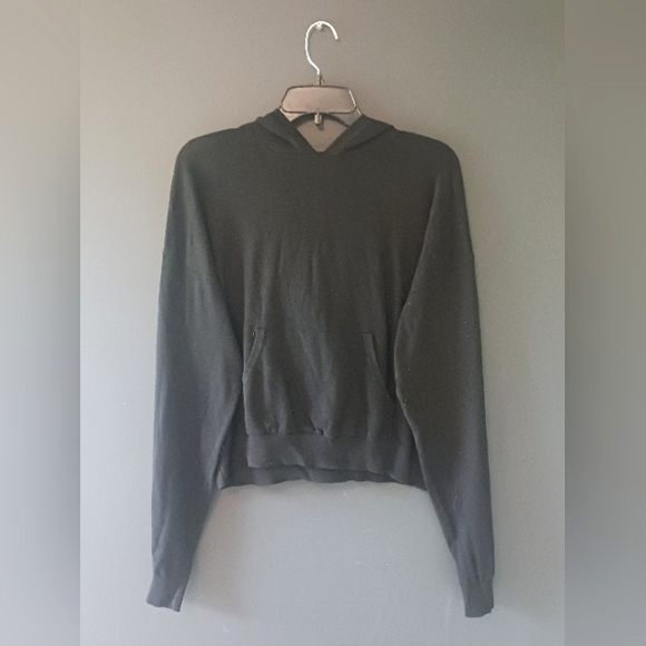 Forever 21 Tops - Forever 21 Large Black long sleeve women's top 🖤